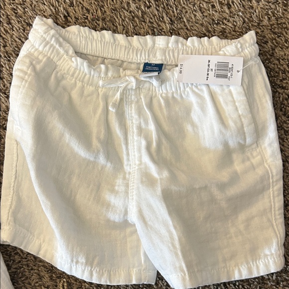 NWT Old Navy girls 100% Cotton White 3T Shorts set with Button Detail - Picture 4 of 4